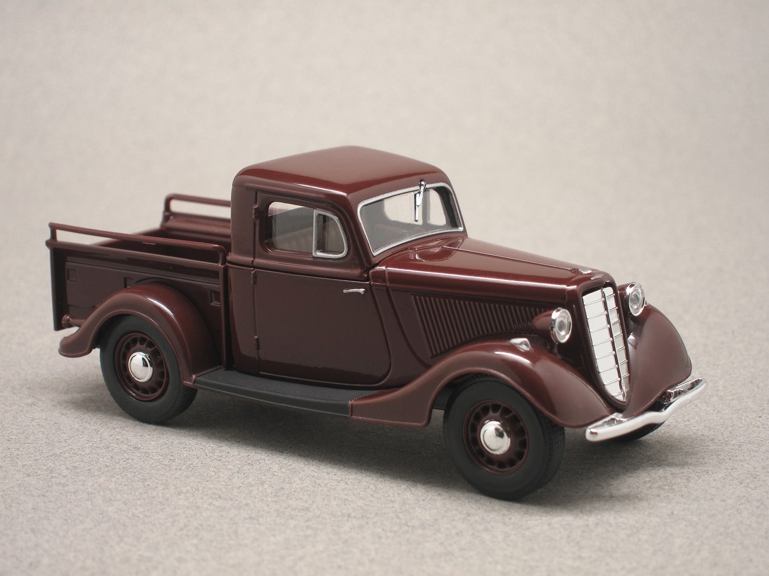 GAZ M415 (Nash Avtoprom) 1/43e
