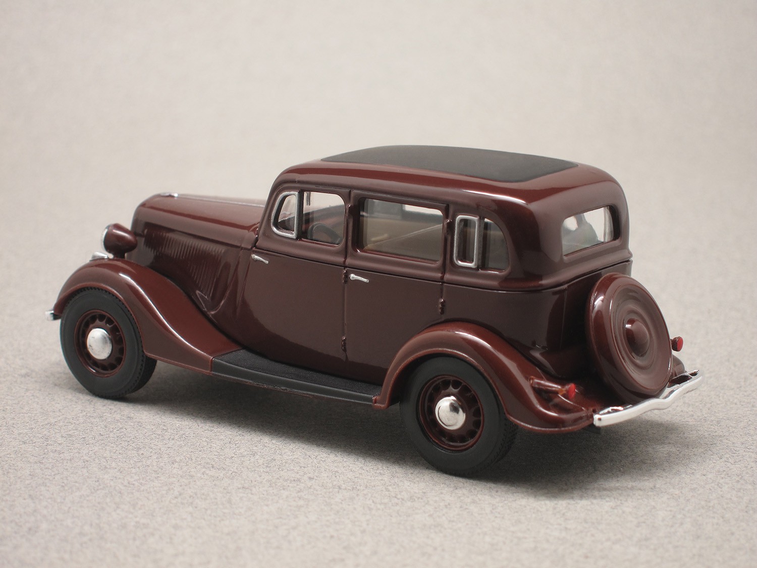 GAZ M1 (Nash Avtoprom) 1/43e - Minicarweb