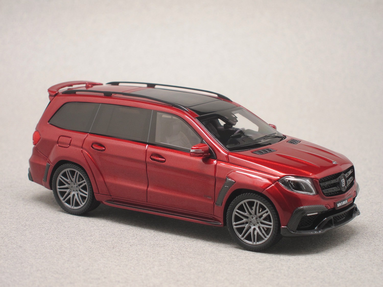 Brabus 850 Widestar XL (Minichamps) 1:43