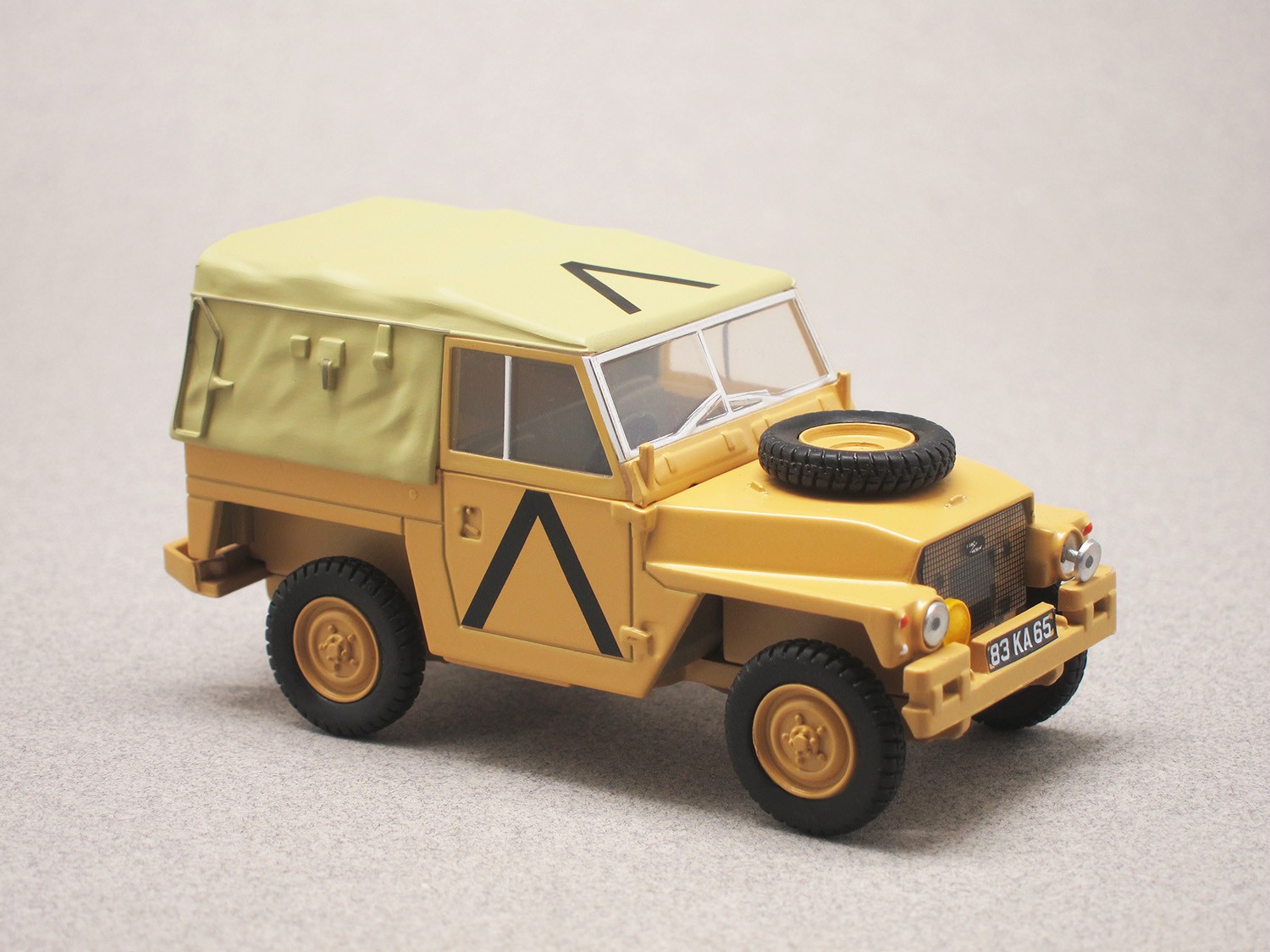 Land Rover Leightweight Gulf War (Oxford) 1:43