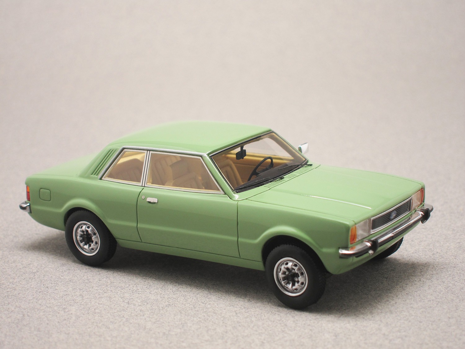 Ford Taunus TC2 2-door (NEO) 1/43e