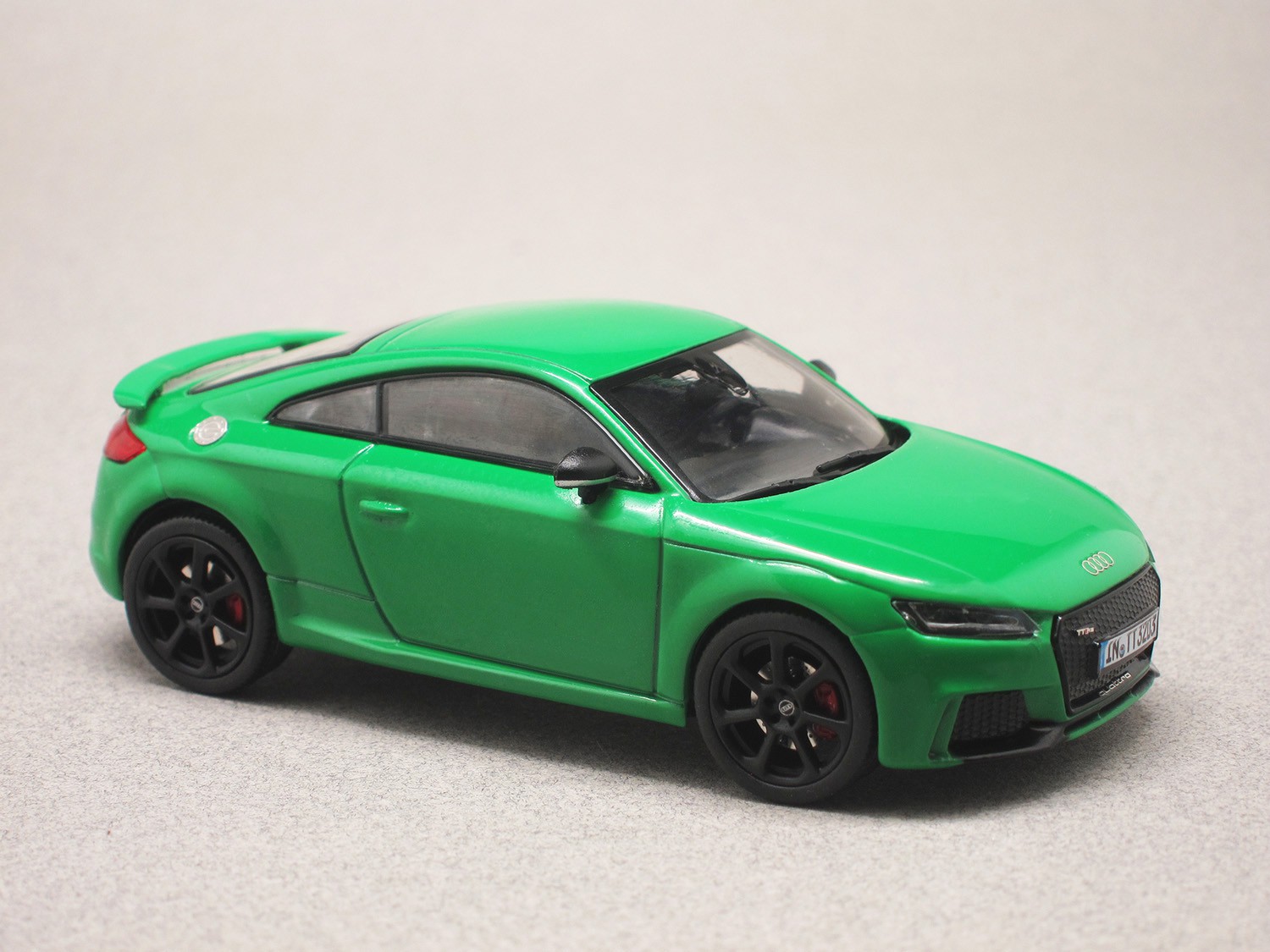 Audi TT RS 2016 (i-Scale) 1:43