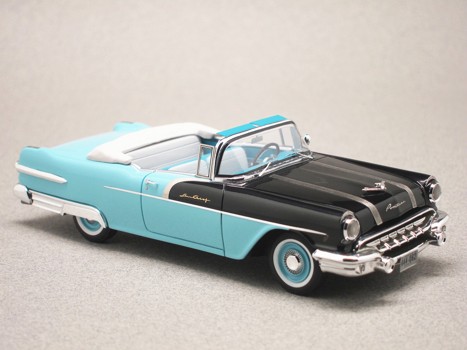 Pontiac Star Chief Convertible 1956 (NEO) 1/43e