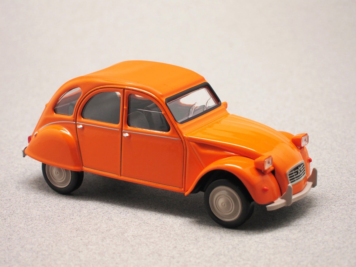 Citroën 2CV6 Club (Jet-Car Norev) 1/43e