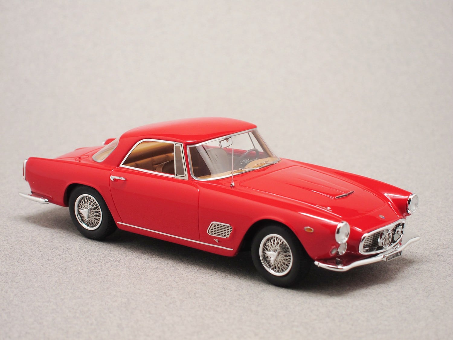 Maserati 3500 GT Touring (NEO) 1:43