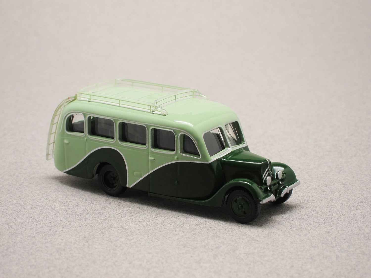 Citroën U23 1947 bus (Norev) 1:87