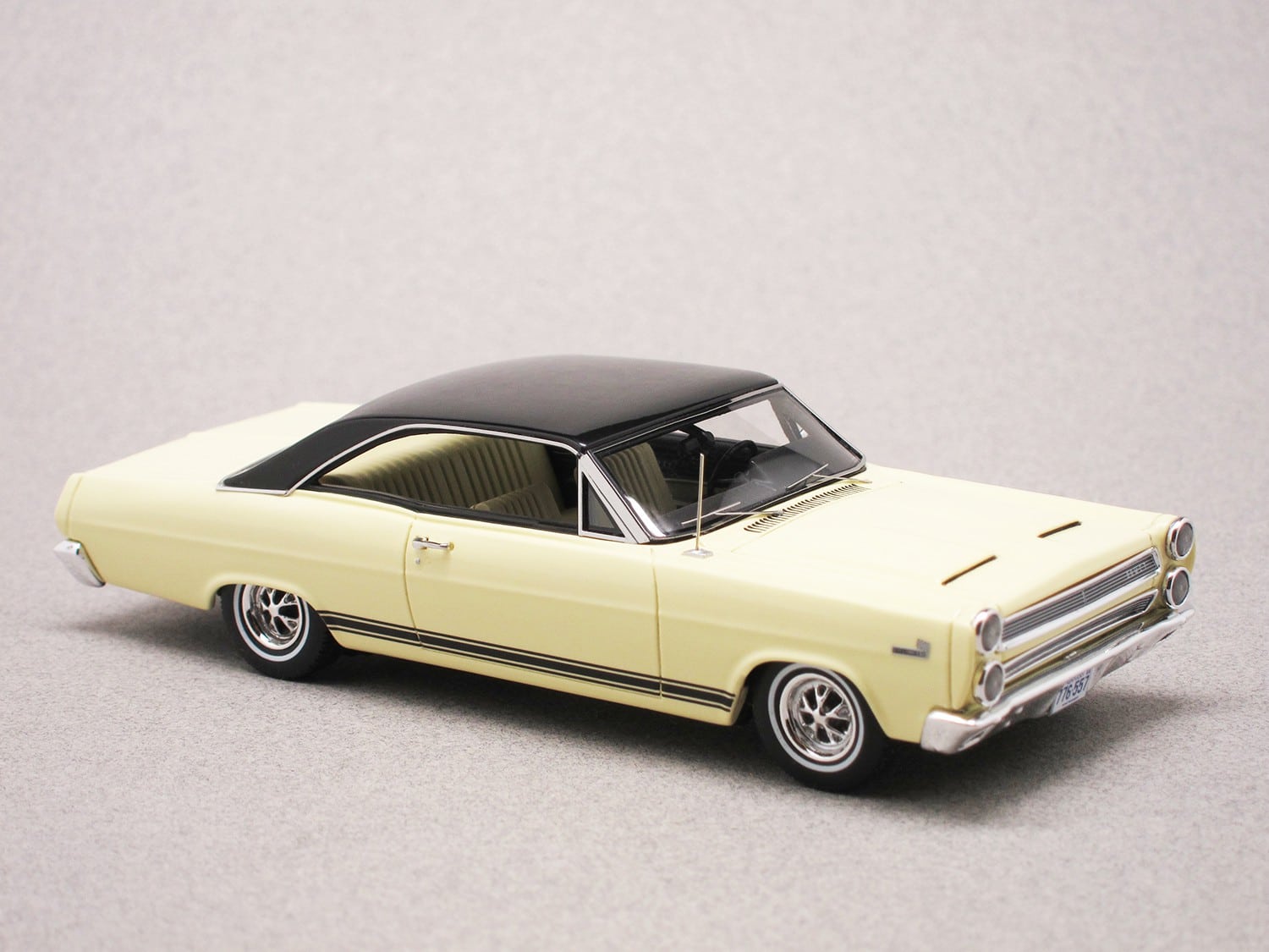 Mercury Comet Cyclone Hardtop Coupé 1966 (Goldvarg) 1:43