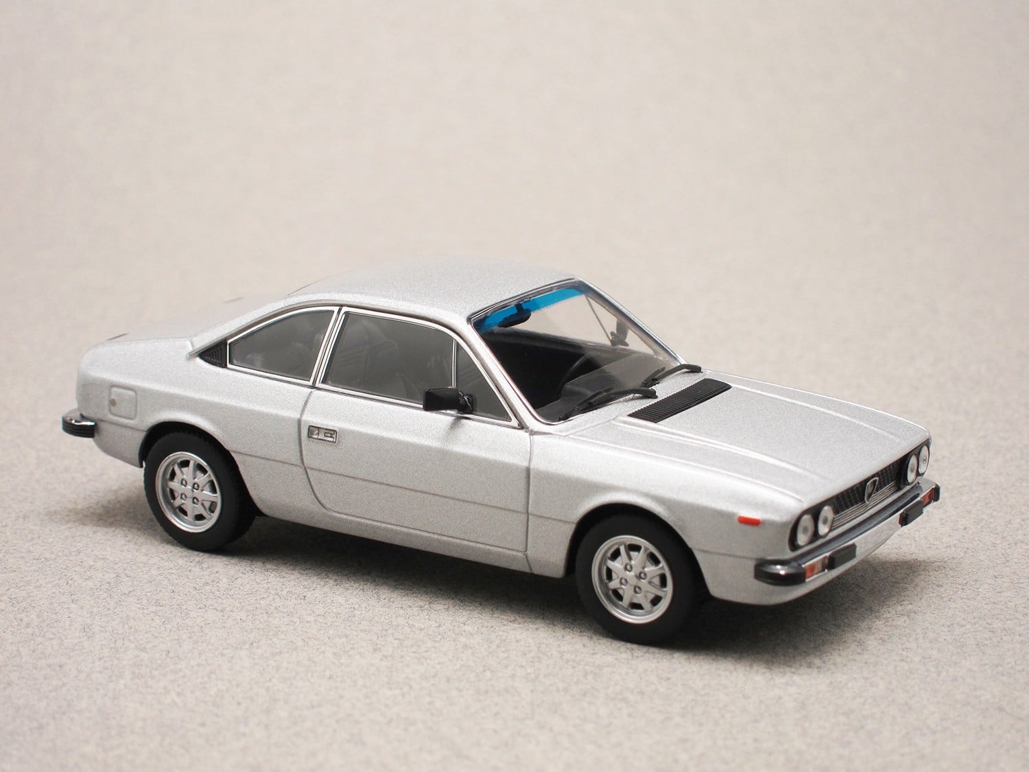 Lancia Beta Coupé (Maxichamps) 1/43e