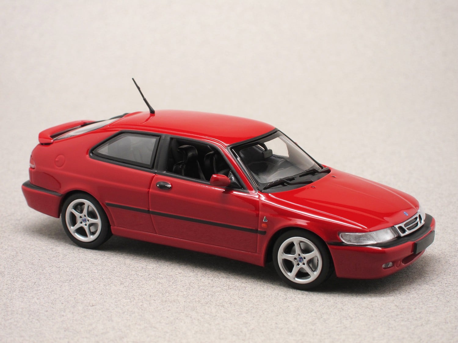 Saab 9-3 Viggen (Maxichamps) 1:43