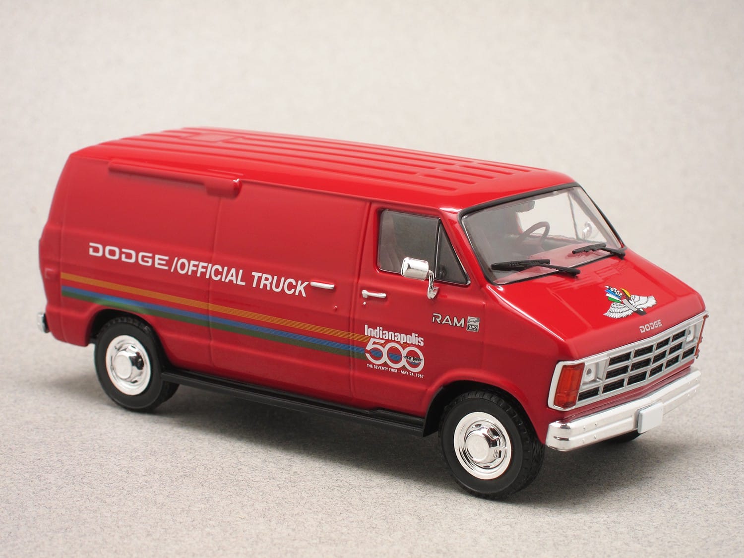 Dodge B150 Ram Van 1987 (Greenlight) 1/43e