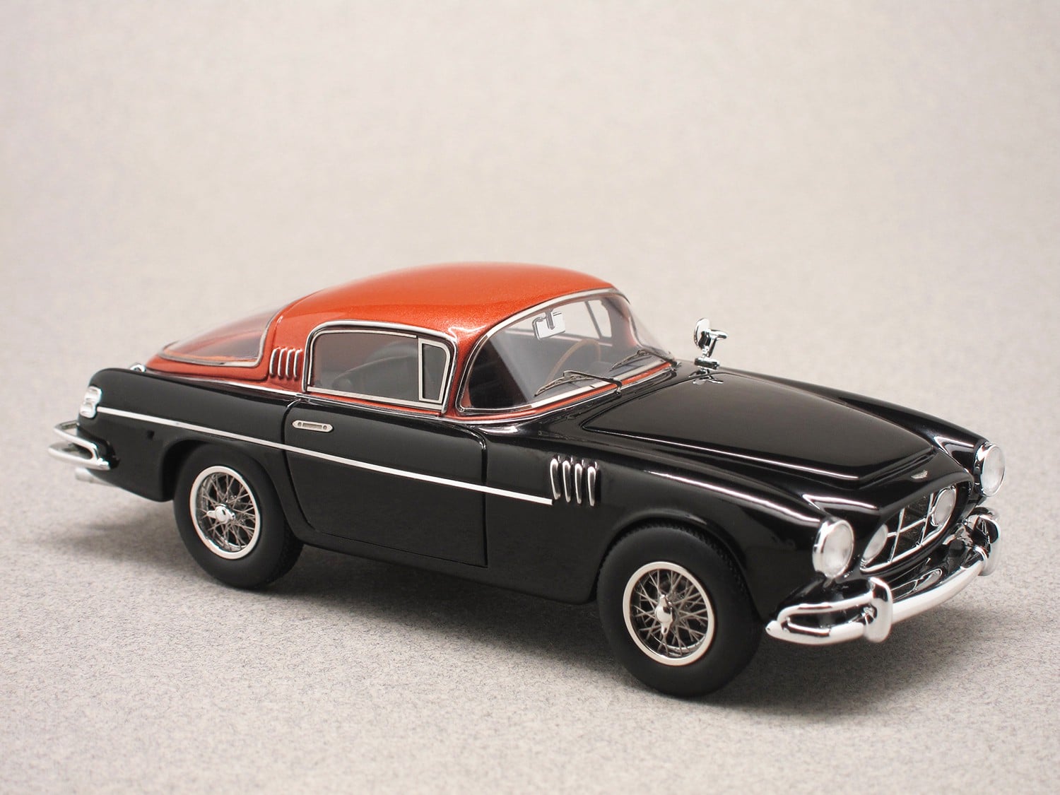 Aston Martin DB 2/4 Vignale black (Matrix) 1:43