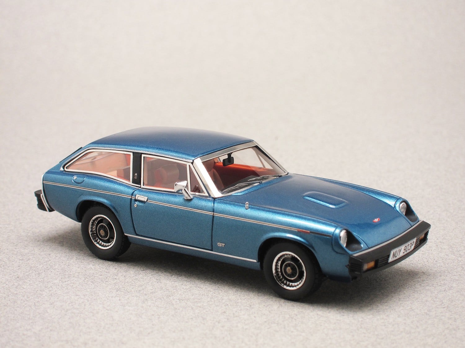 Jensen GT 1975 (Matrix) 1/43e