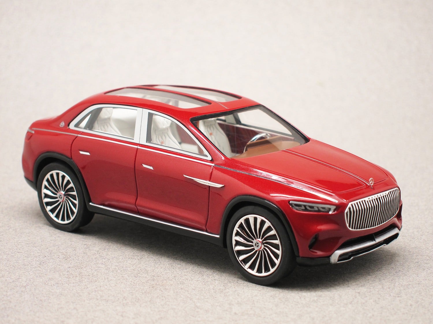 Mercedes Maybach Vision Ultimate Luxury (Schuco) 1:43