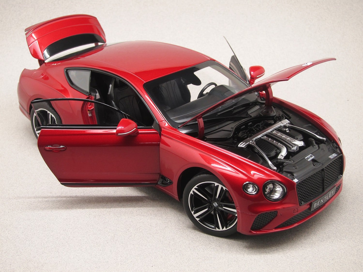 Bentley Continental GT 2018 Candy Red (Norev) 1/18e