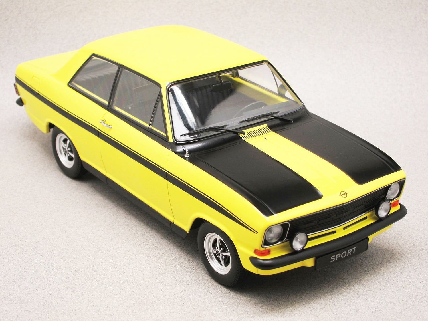 Opel Kadett B Sport 1973 (KK Scale) 1:18