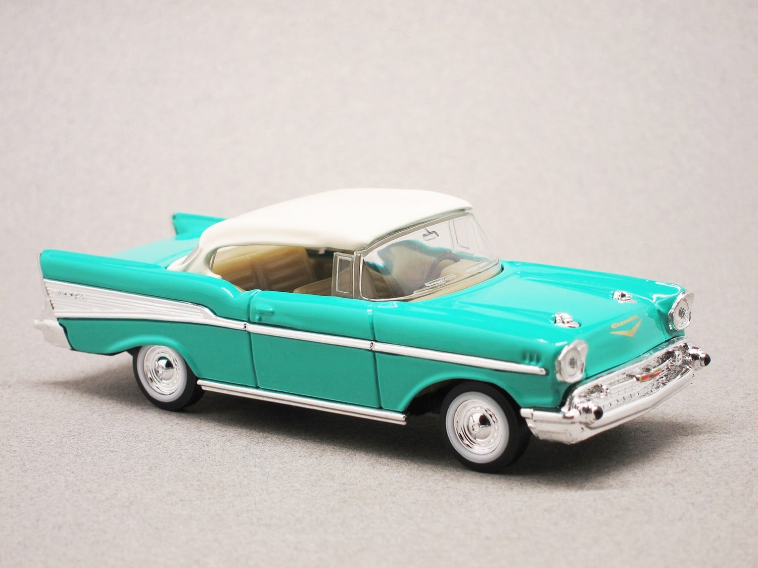 Chevrolet Bel Air 1957 (Lucky Die Cast) 1:43