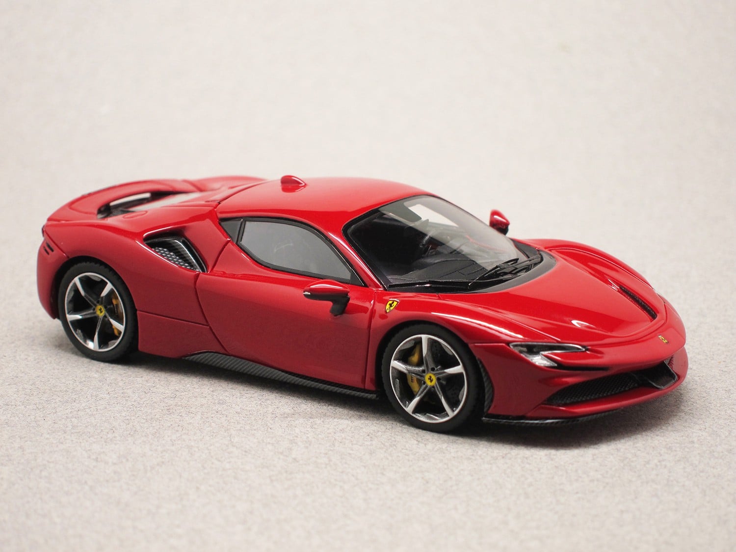 Ferrari SF90 Stradale New Rosso Corsa (LookSmart) 1/43e