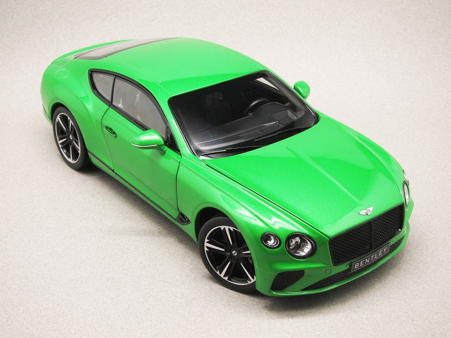 Bentley Continental GT 2018 Apple Green (Norev) 1/18e