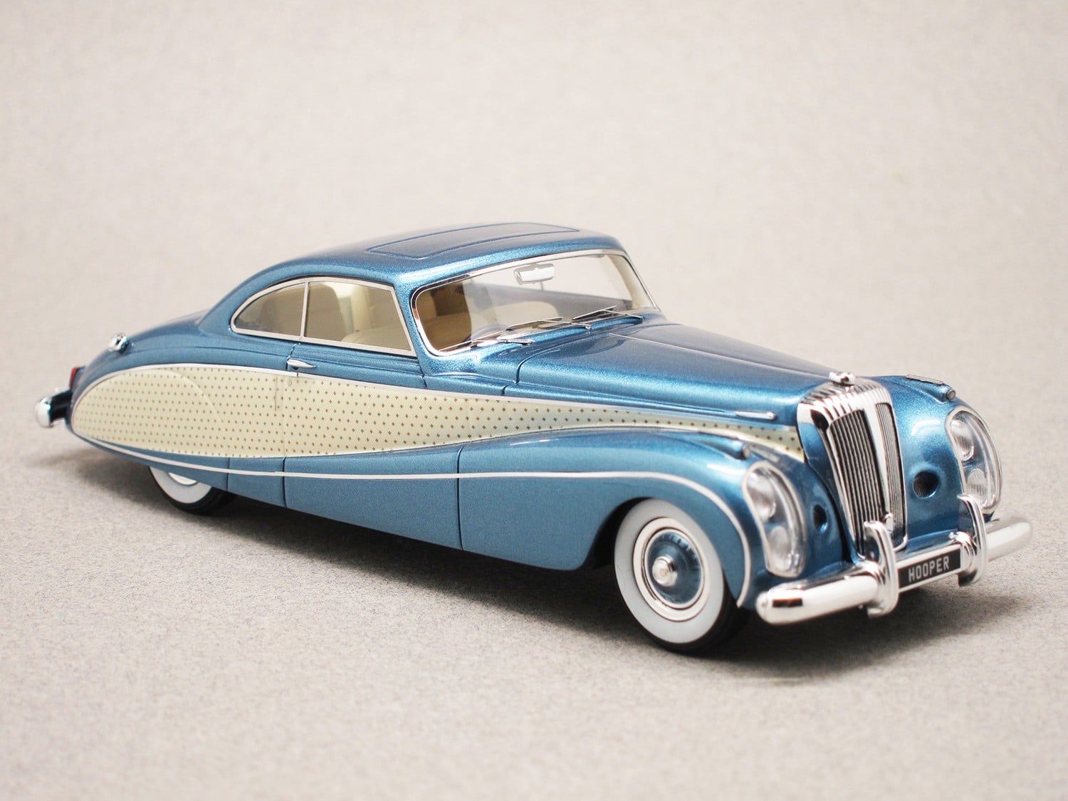 Daimler DE 36 FHC Hooper (Matrix) 1/43e