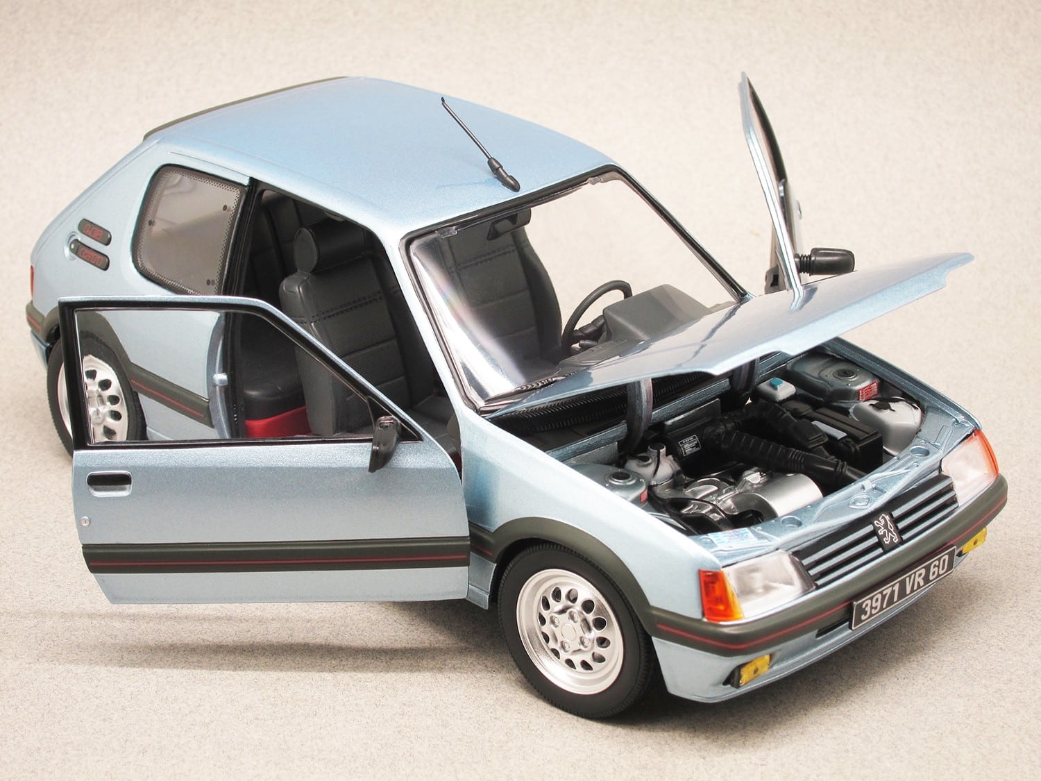 Peugeot 205 GTI 1.6 (Norev) 1/18e
