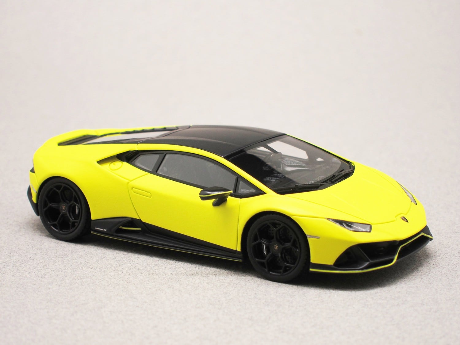 Lamborghini Huracan Evo Fluo Capsule Giallo Clarus (LookSmart) 1/43e