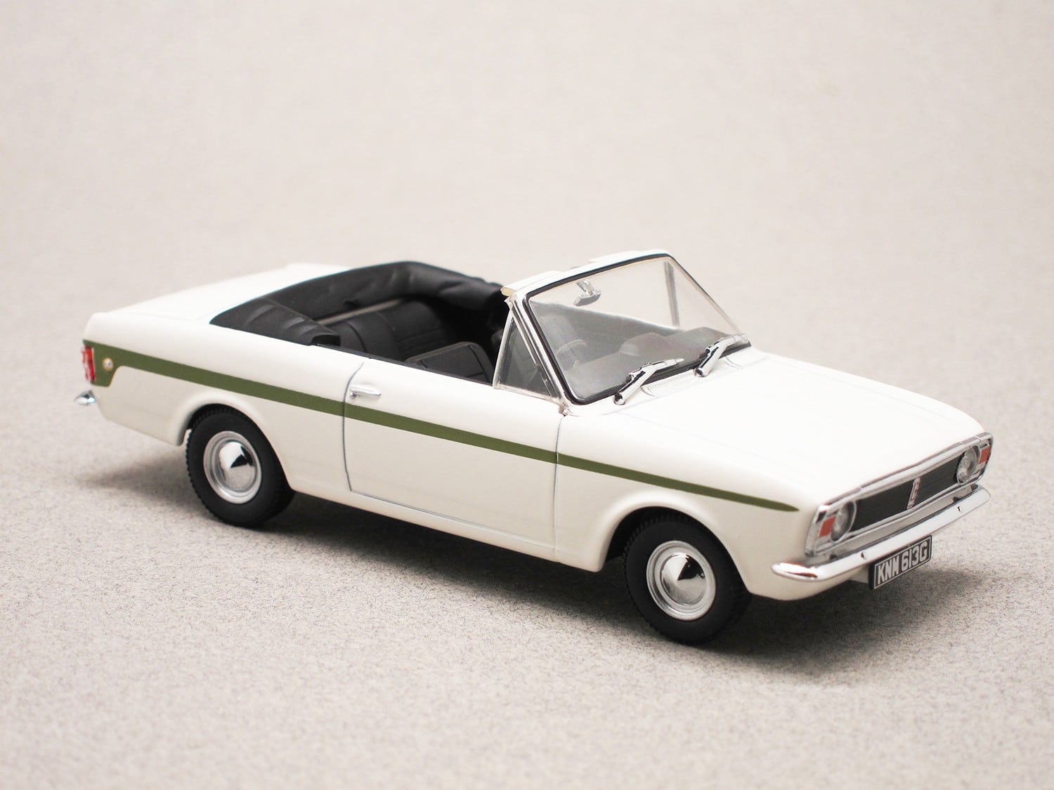 Ford Cortina MKII Crayford (Oxford) 1:43