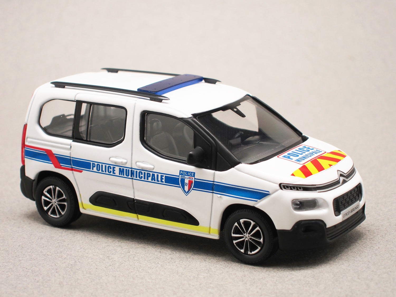 Citroën Berlingo III Police Municipale avec strippings (Norev) 1/43e