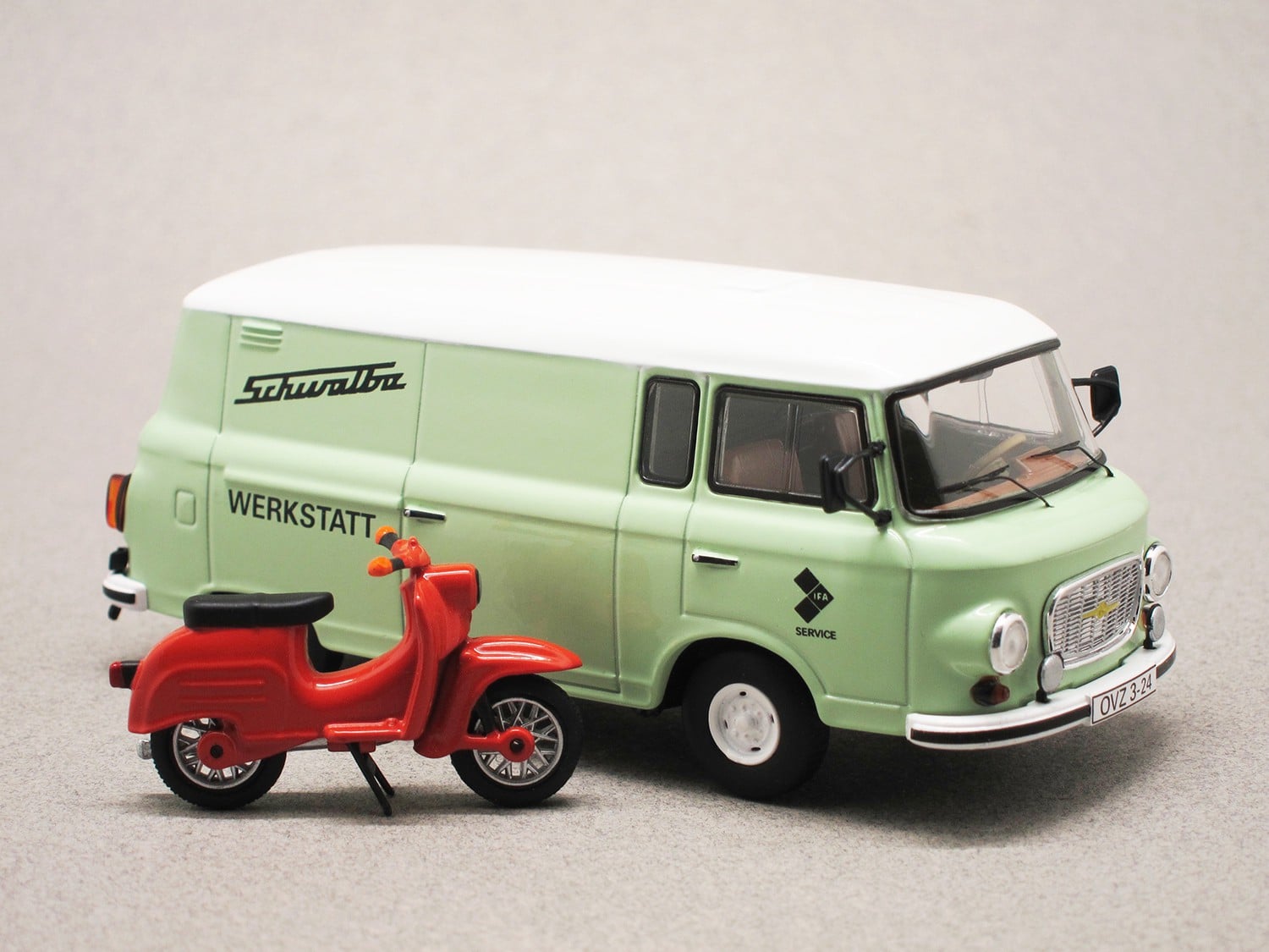 Barkas B1000 "Schwalbe Werkstatt" (Schuco) 1:43