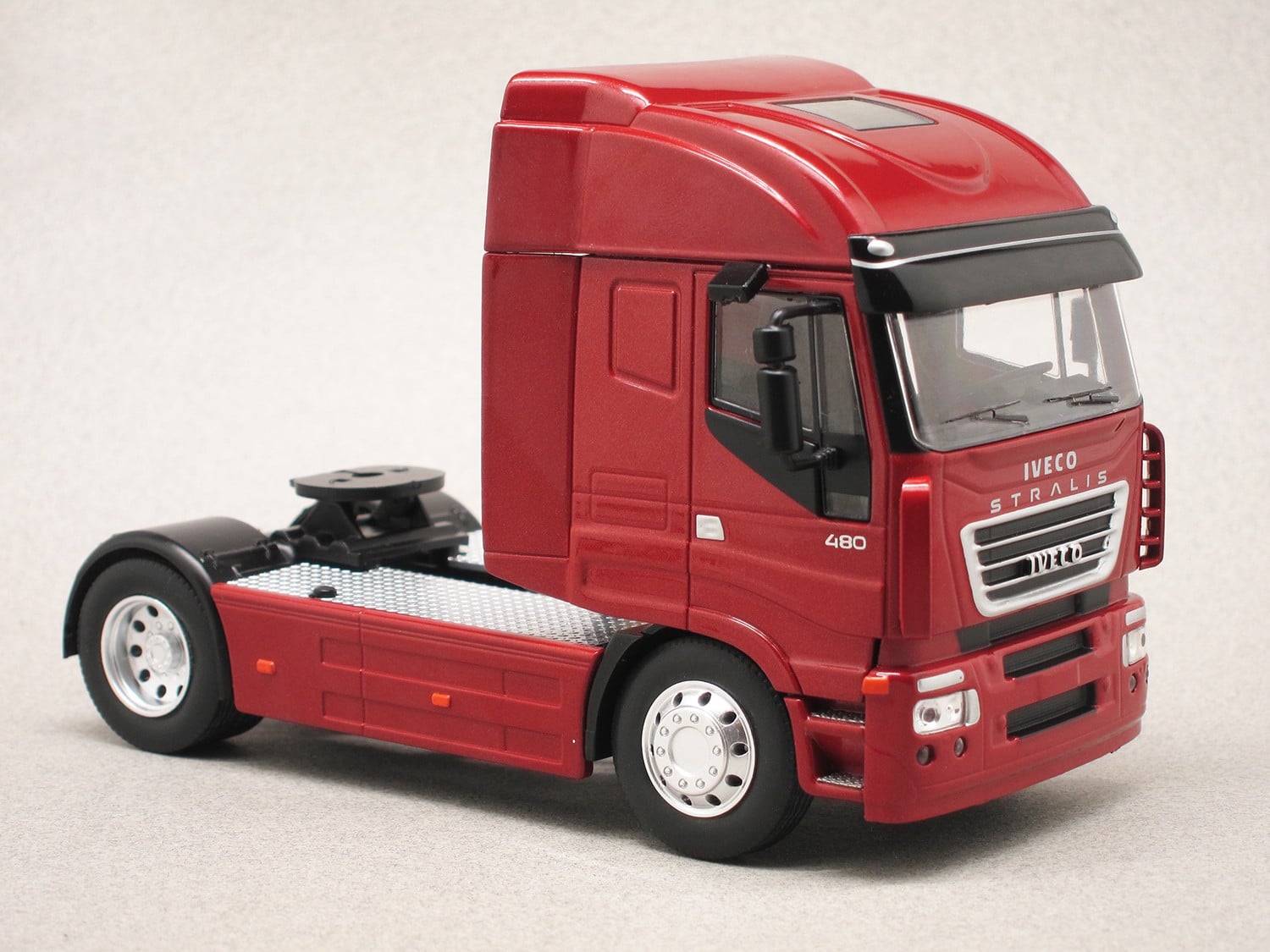 Iveco Stralis 2012 (IXO) 1:43