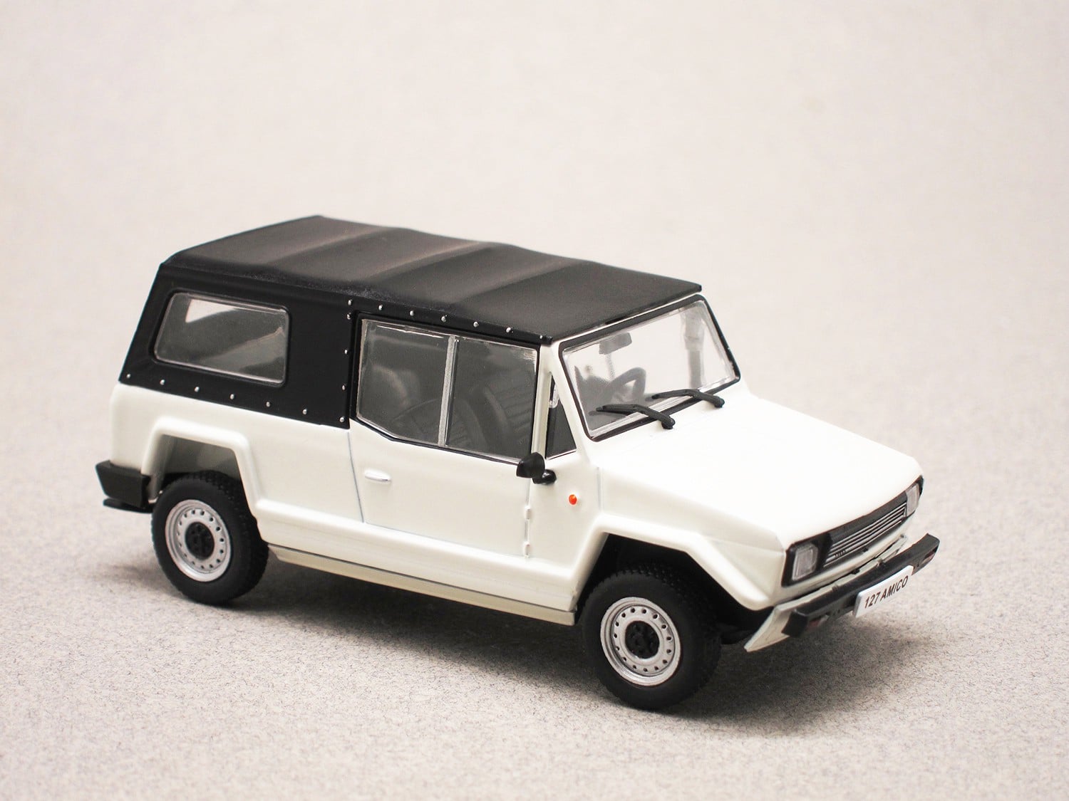 Fiat 127 Amico (Press) 1:43