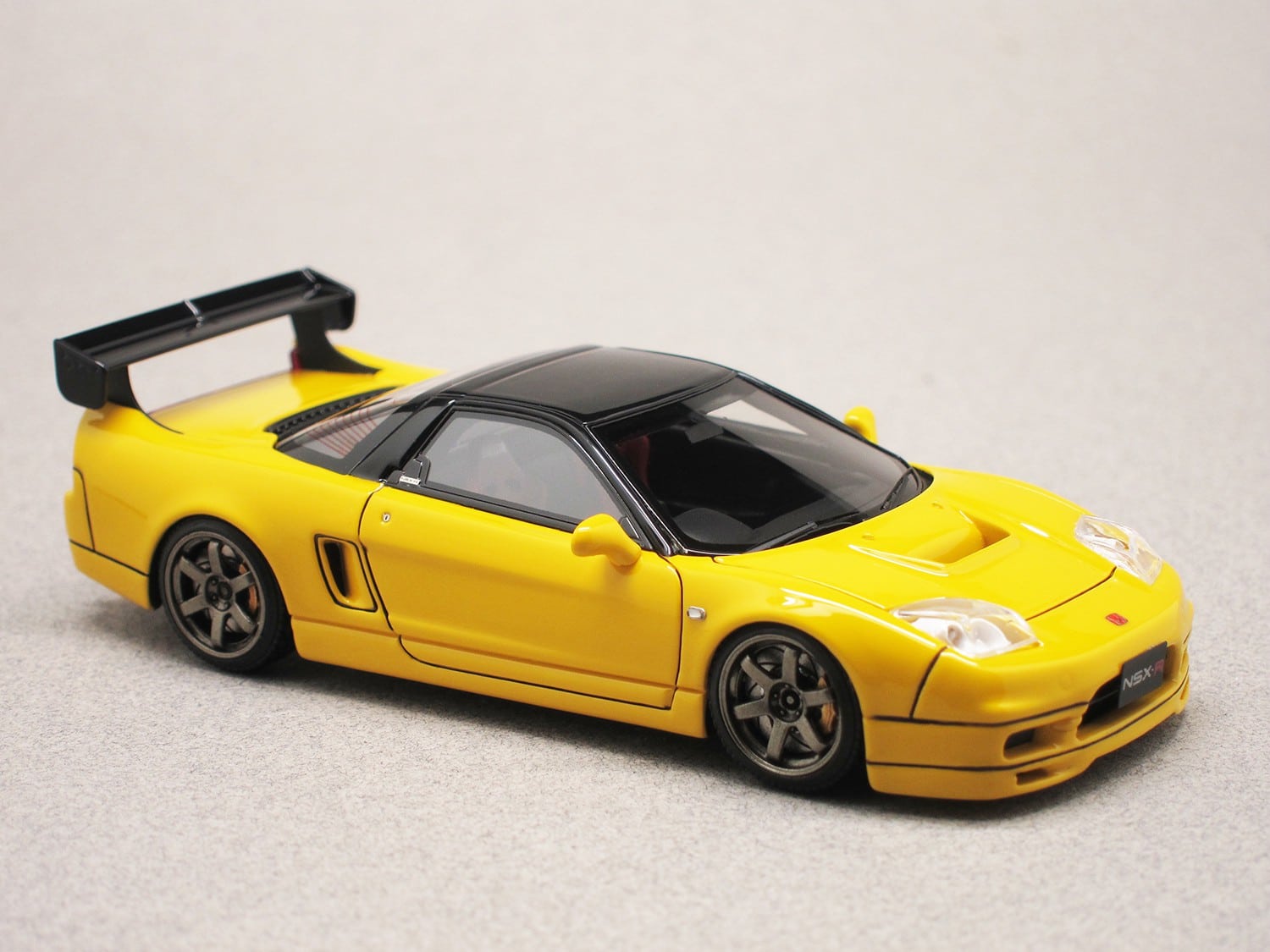 Honda NSX-R 2002 (Ignition Model) 1:43