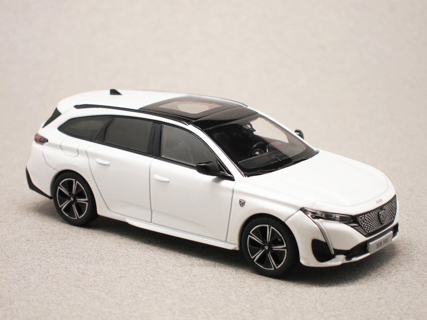 Peugeot 308 SW 2021 Pearl White (Norev) 1:43