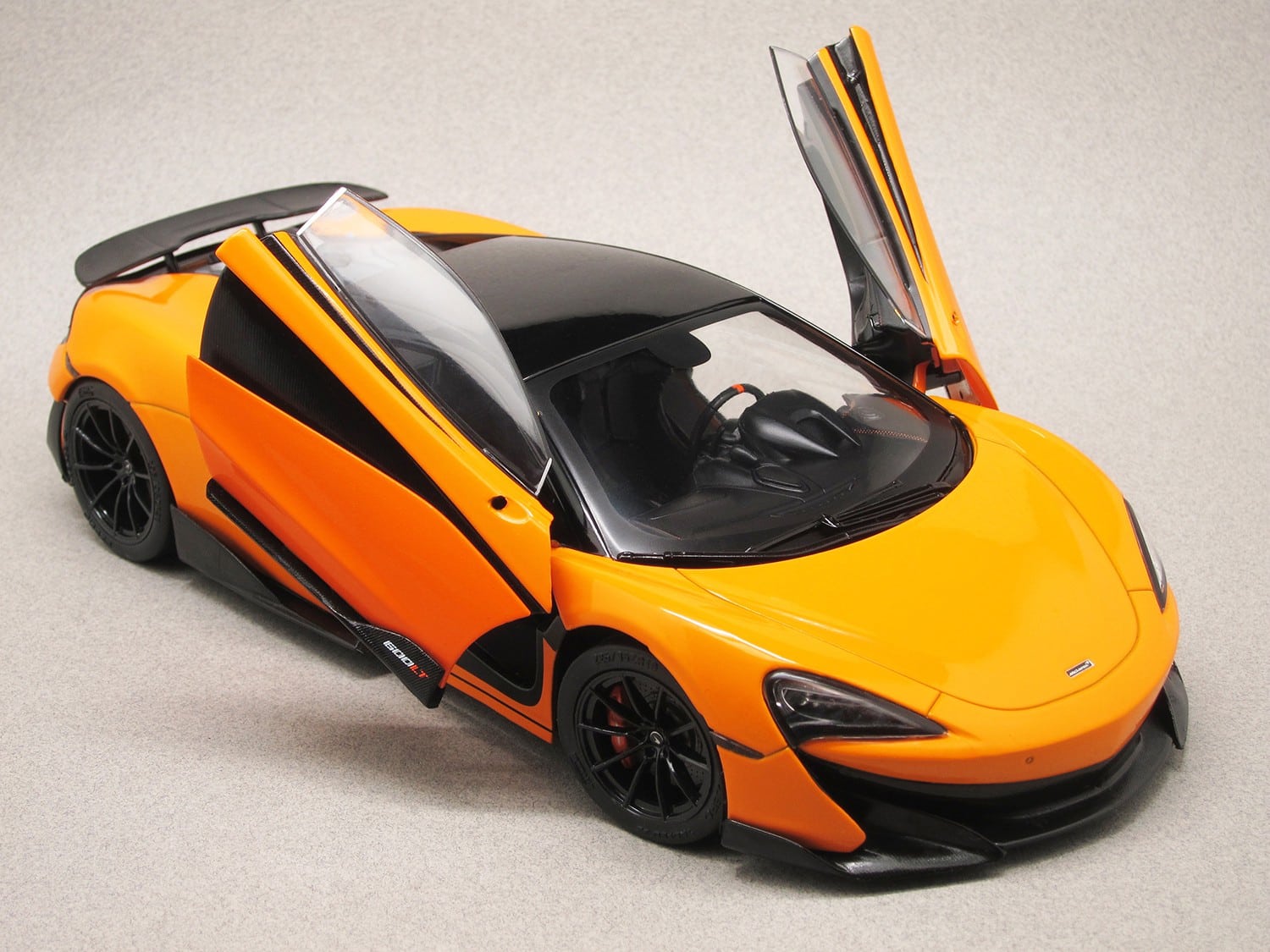 McLaren 600 LT (Solido) 1/18e