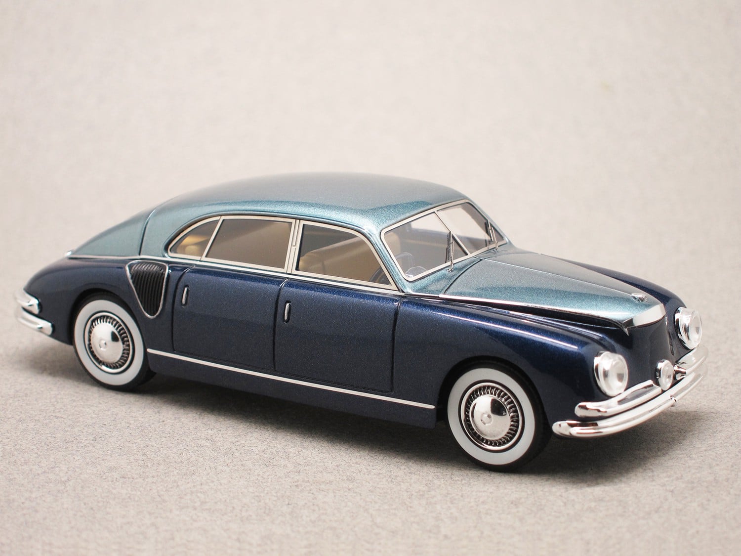 Isotta Fraschini 8C Monterosa Zagato 1947 (Autocult) 1:43