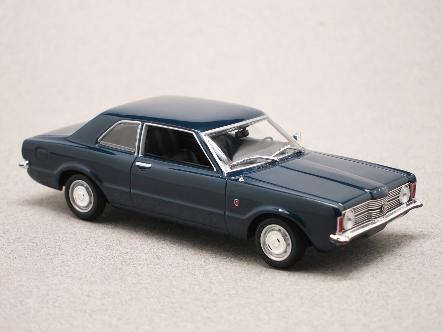 Ford Taunus 1970 (Maxichamps) 1/43e