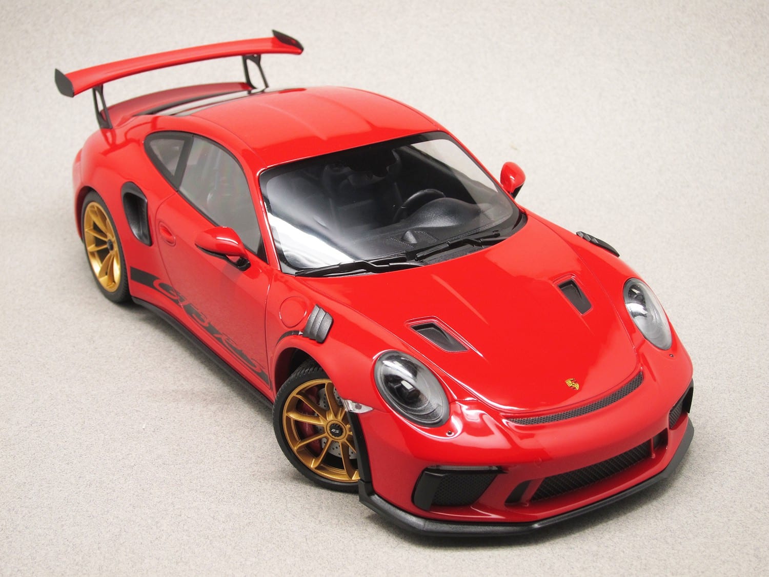 Porsche 911 GT3 RS 991.2 (Minichamps) 1/18e