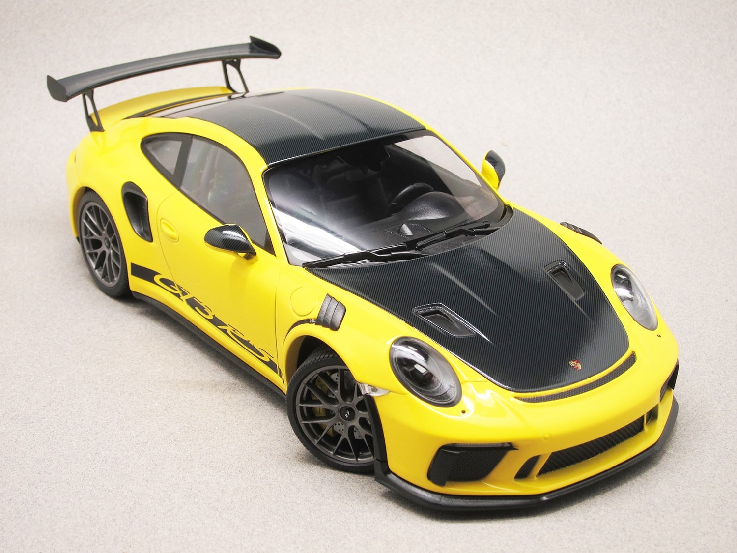 Porsche 911 GT3 RS 991.2 (Minichamps) 1/18e