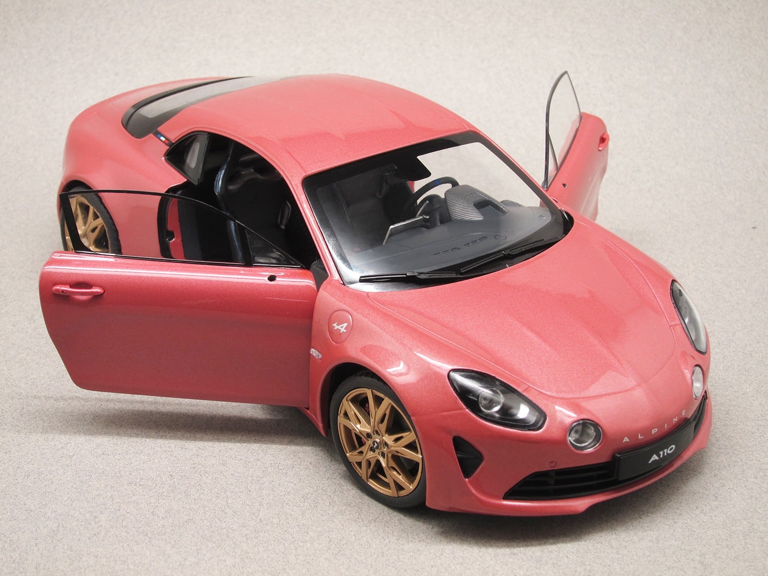 Alpine A110 Pure Heritage Color (Solido) 1:18