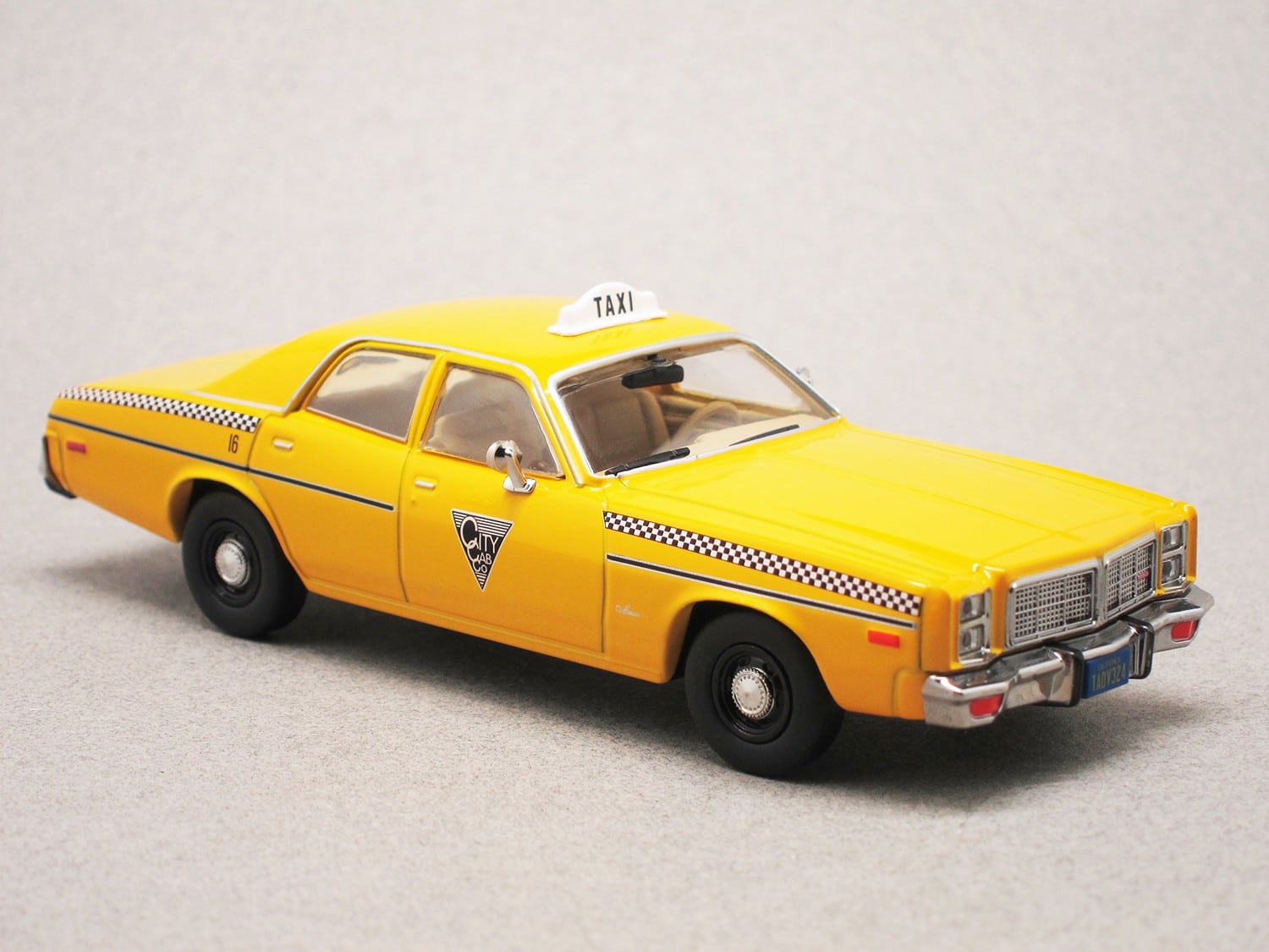 Dodge Monaco 1978 "Rocky 3" (Greenlight) 1:43