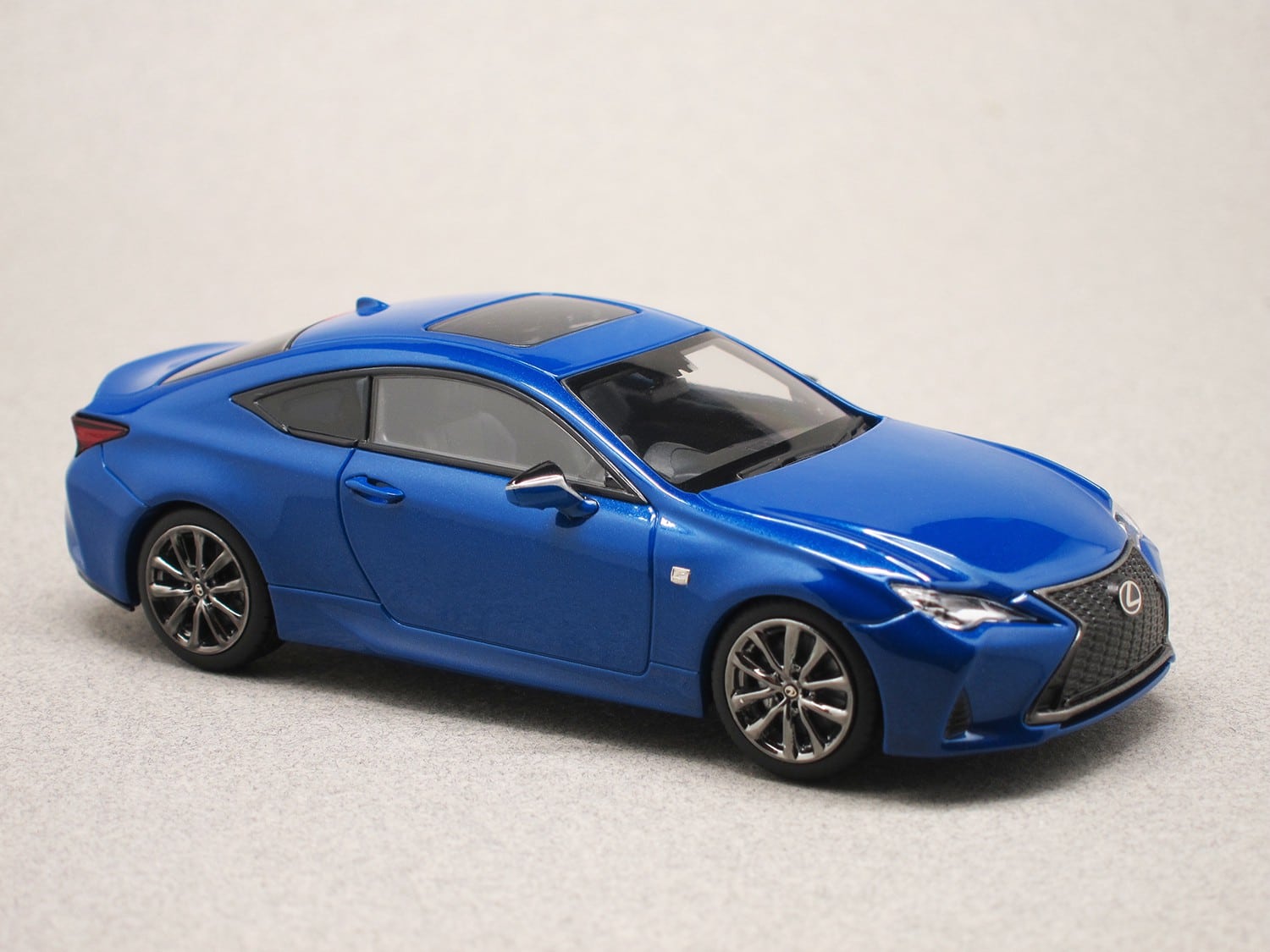 Lexus RC 350 F Sport (Kyosho) 1/43e