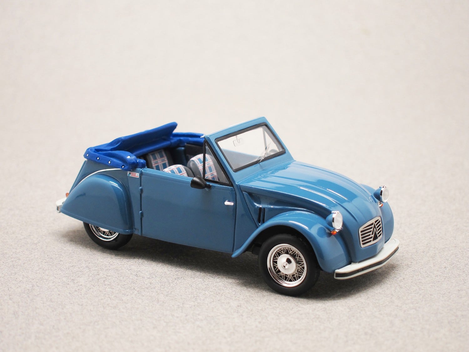 Citroën 2CV Cabriolet Sarhy (Franstyle) 1:43