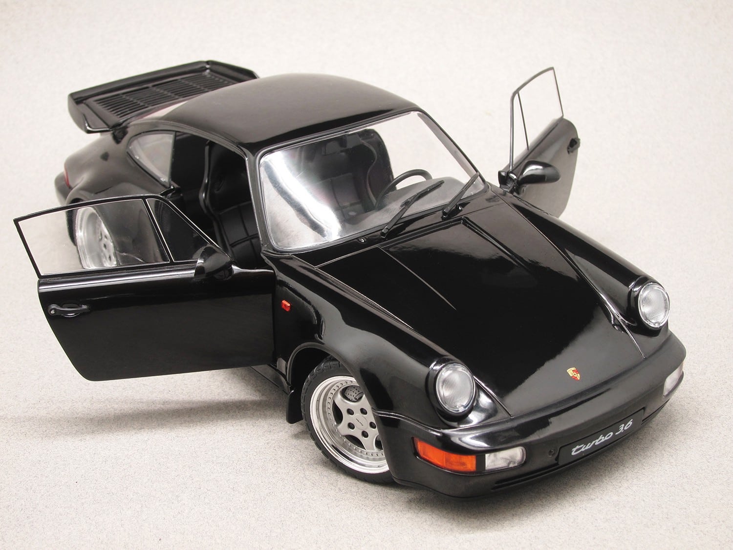 Porsche 911 3.6 Turbo 964 (Solido) 1/18e