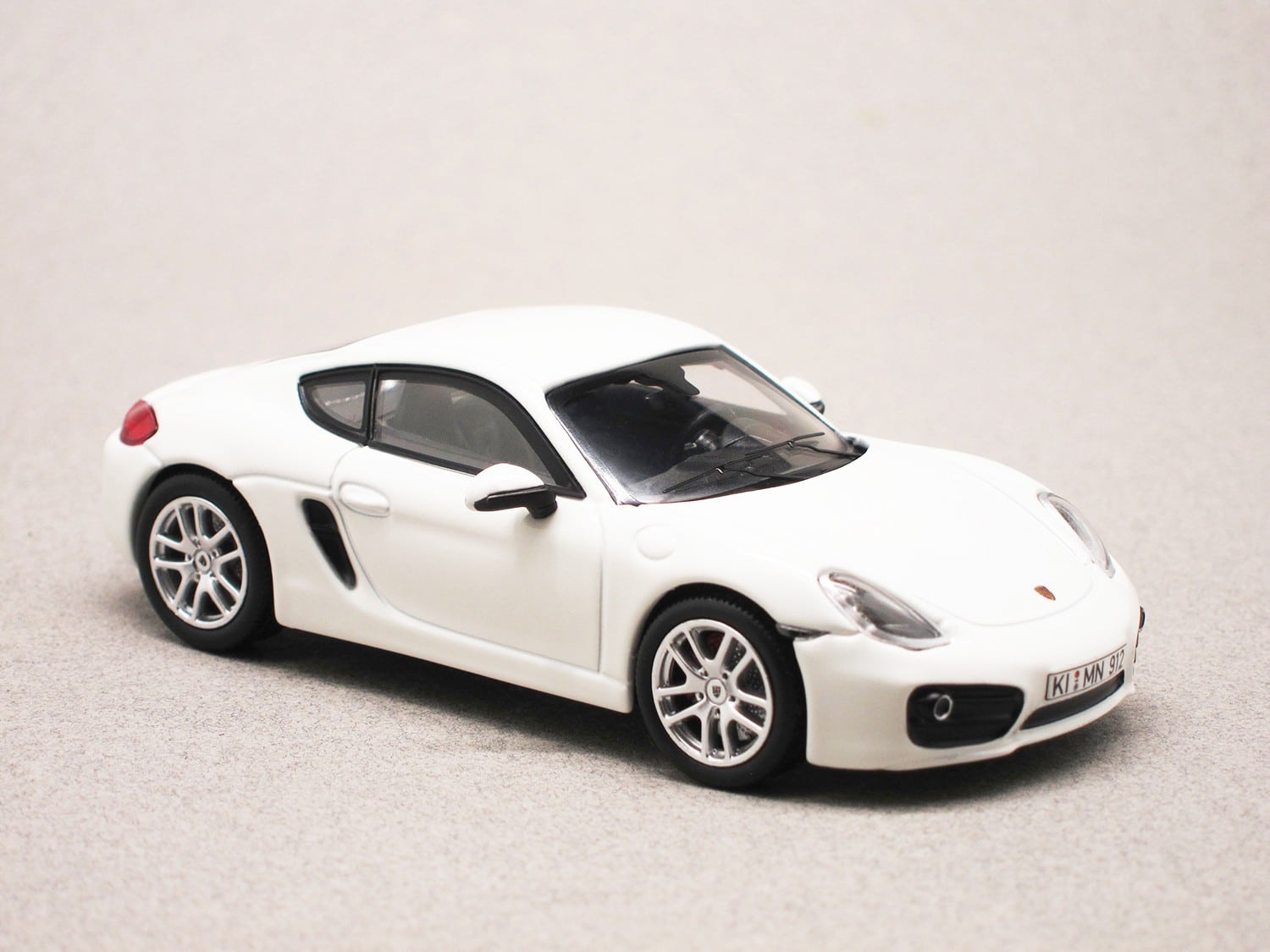 Porsche Cayman S 2013 (Norev) 1:43