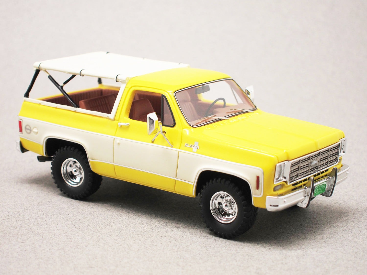 Chevrolet Blazer K5 open top (GIM) 1/43e