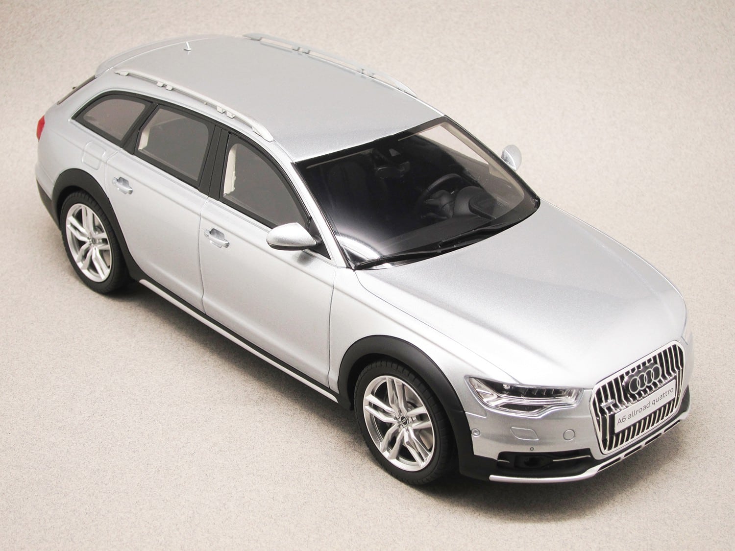 Audi A6 Allroad C7 (GT Spirit) 1:18
