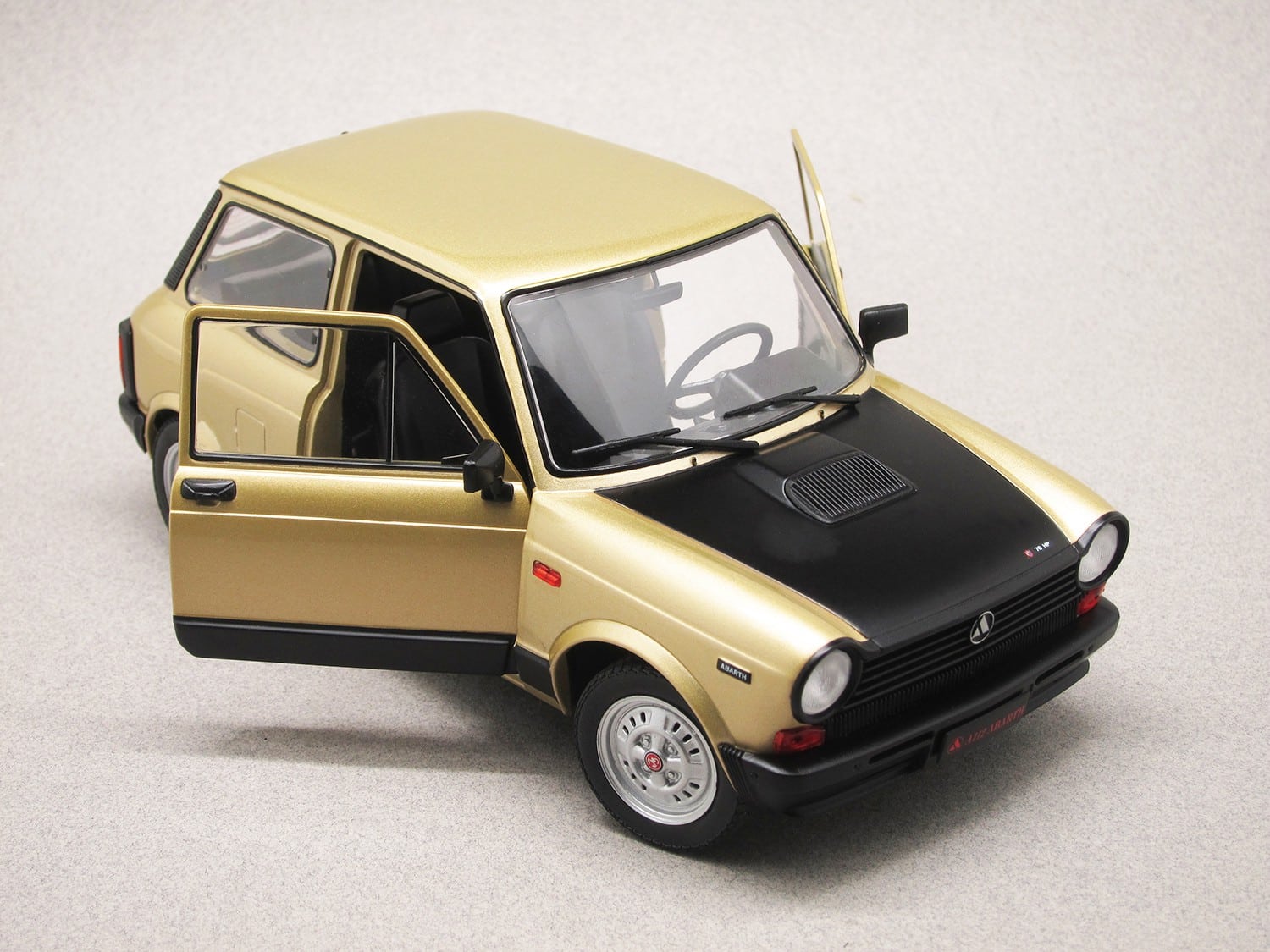 Autobianchi A112 Abarth (Solido) 1/18e