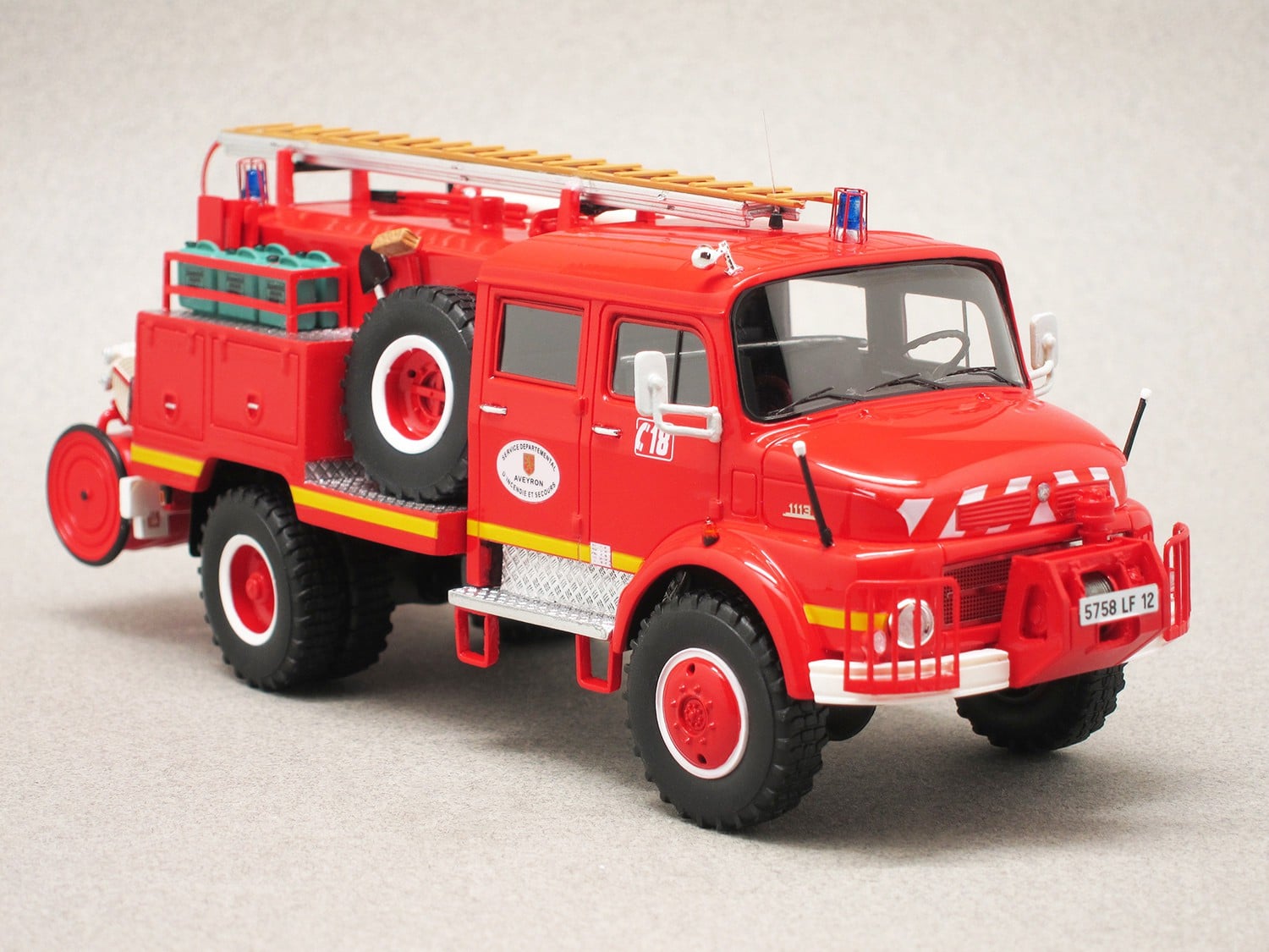 Mercedes 1113 FPTHR SDIS 12 Aveyron (Alerte) 1:43