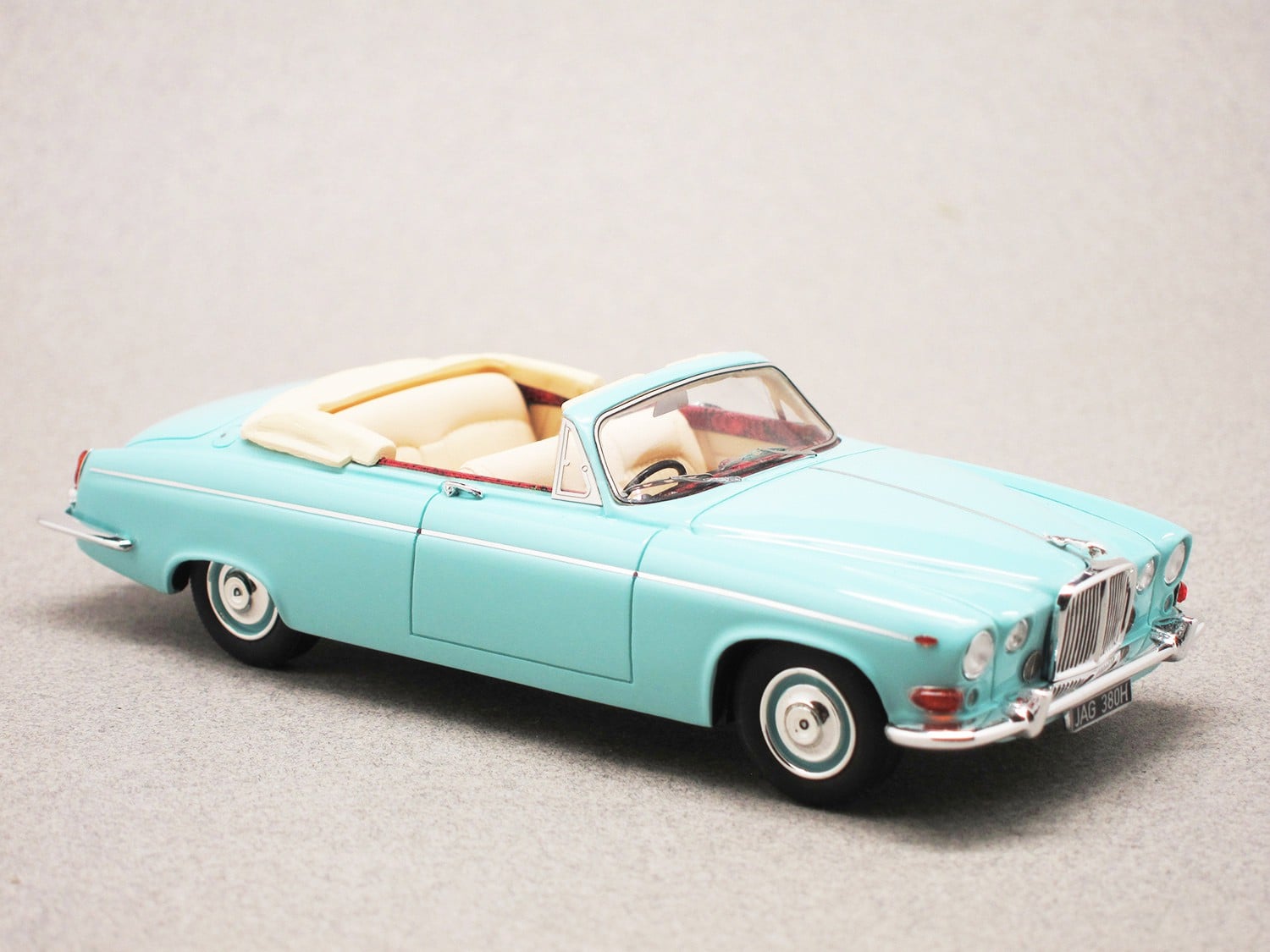 Jaguar 420G convertible 1969 (Matrix) 1/43e