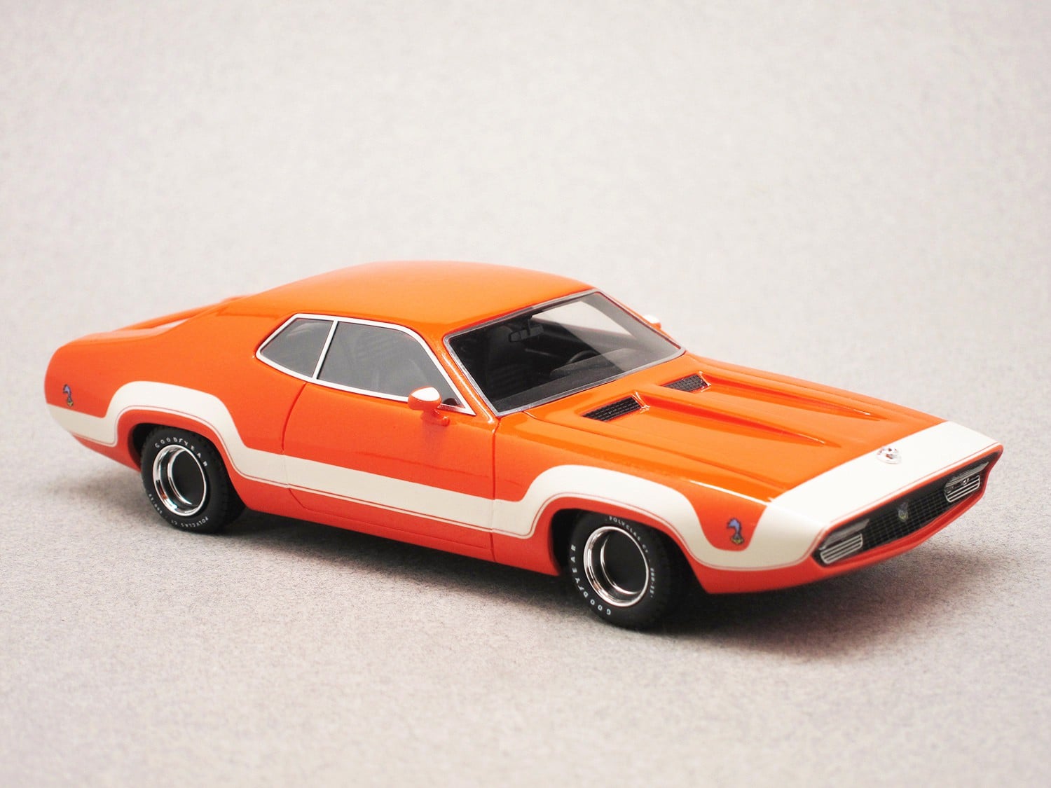 Plymouth Road Runner Rapid Transit 1971 (Avenue 43) 1/43e