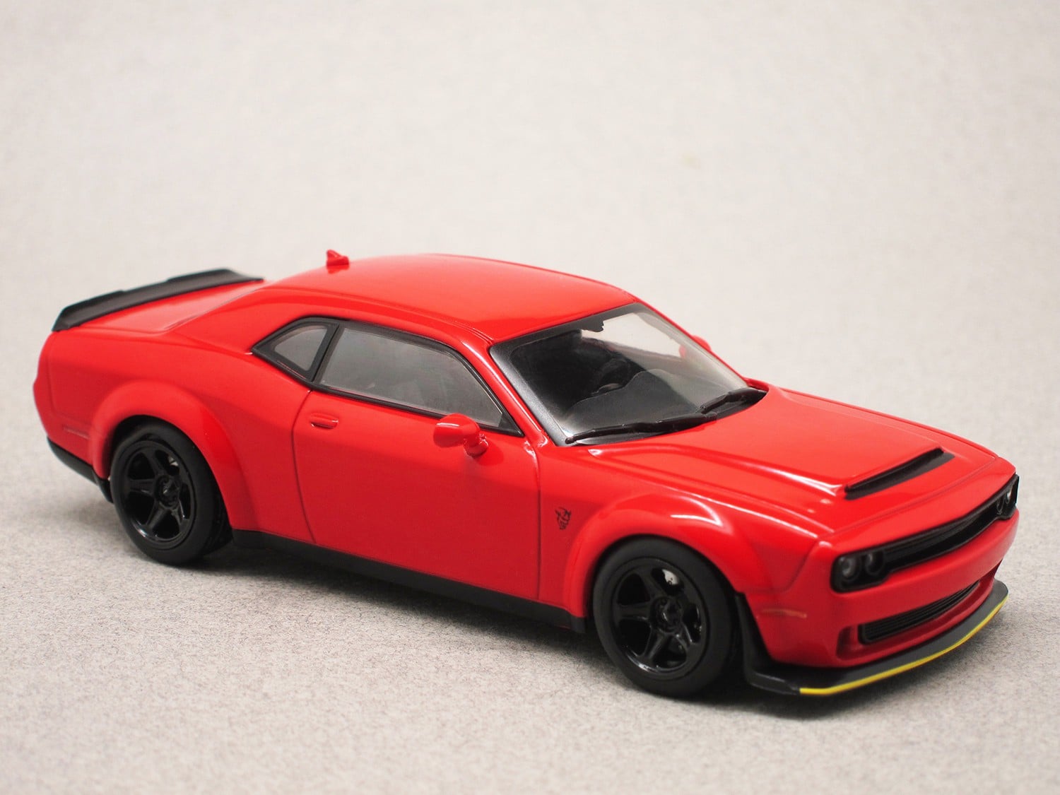 Dodge Challenger SRT Demon (Solido) 1:43